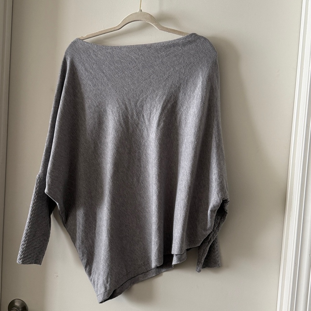 NEW Asymmetric Dolman Sleeve Sweater - Picture 4 of 6
